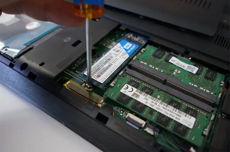 SSD chạy mát hơn HDD
