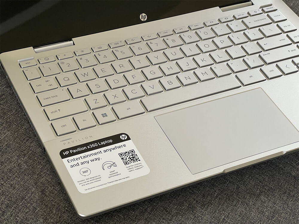Laptop văn phòng HP này có bàn phím và Touchpad chất lượng 